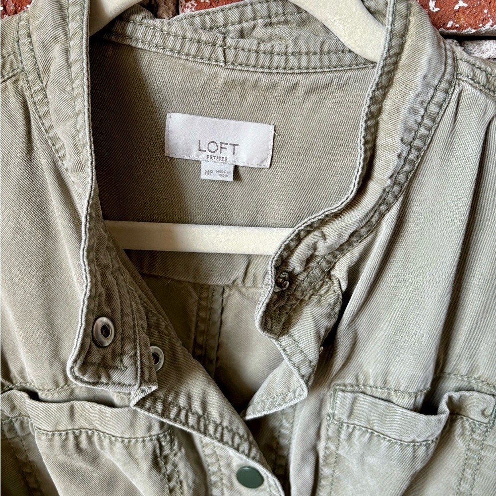 LOFT lightweight green jacket - Picture 6 of 8